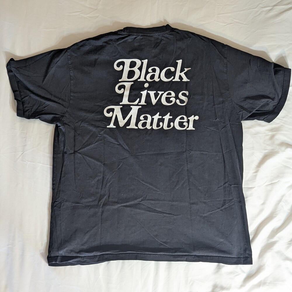 GIRLS DON'T CRY - Black Lives Matter! T-Shirt - Large